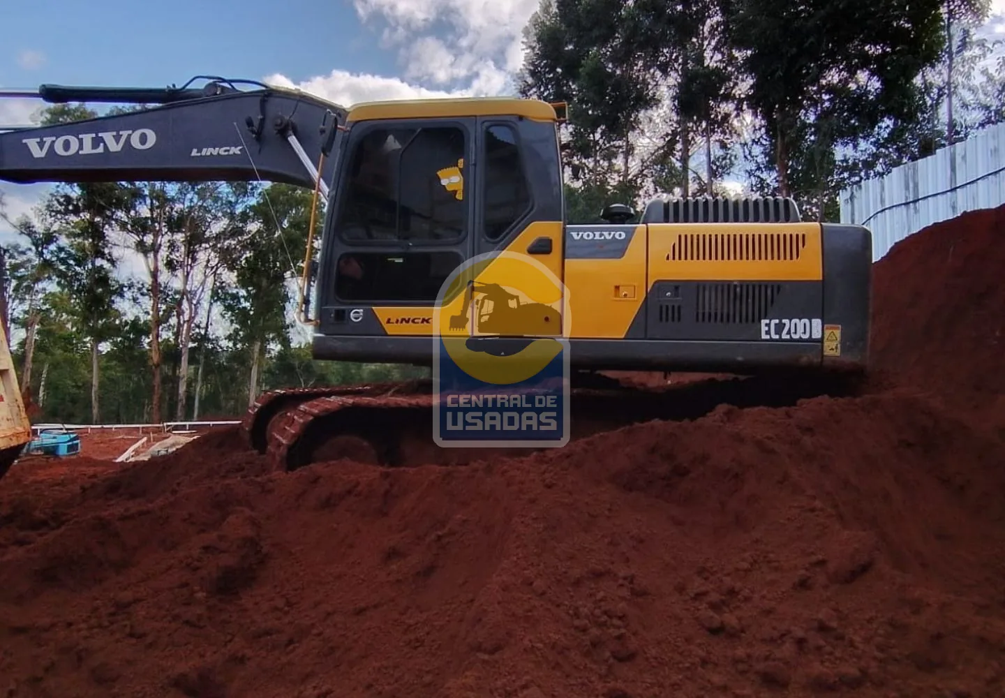 Volvo EC200D