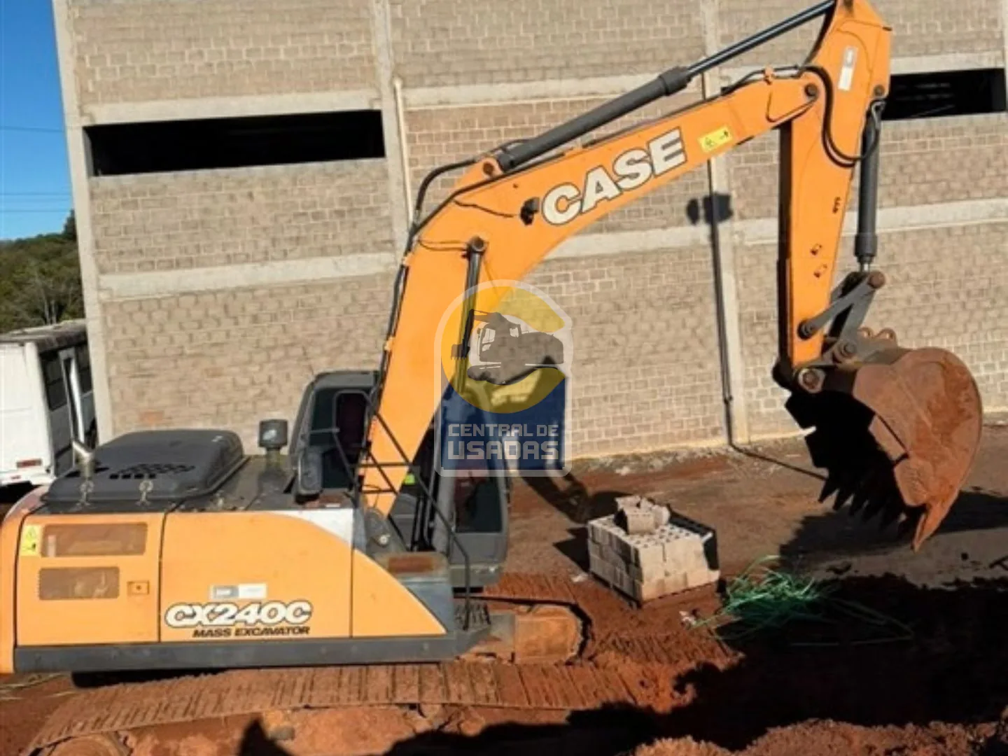 Case CX240C 