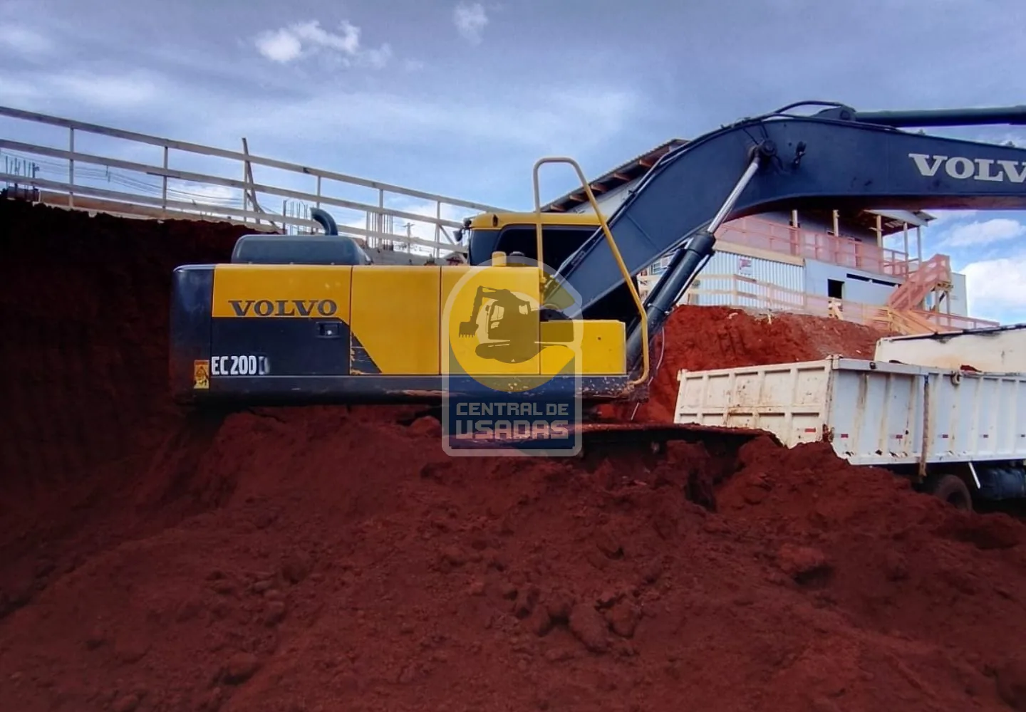 Volvo EC200D