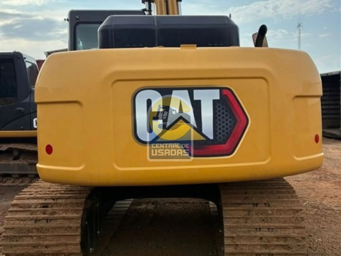 Caterpillar 318D2L 
