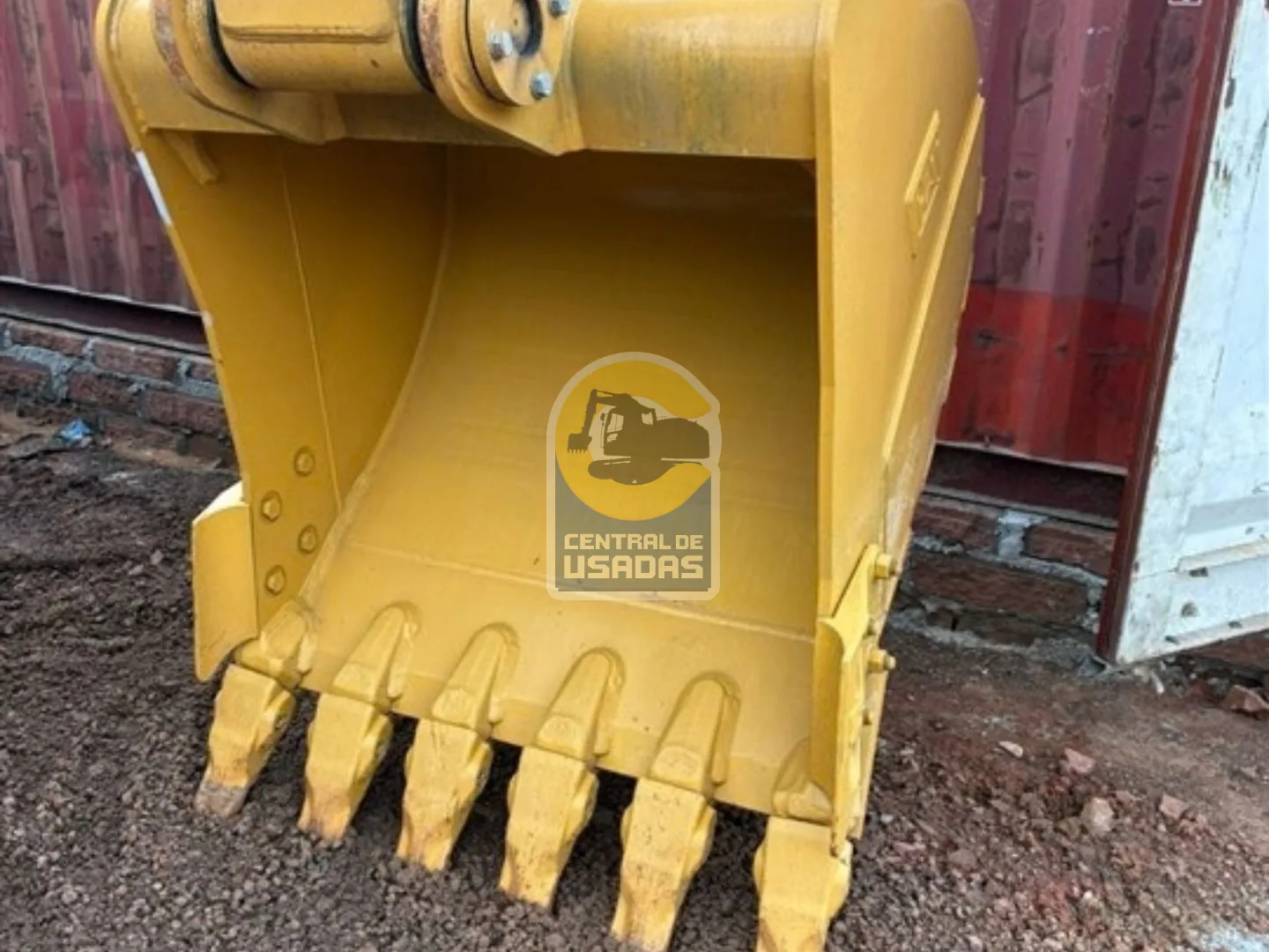 Caterpillar 318D2L 