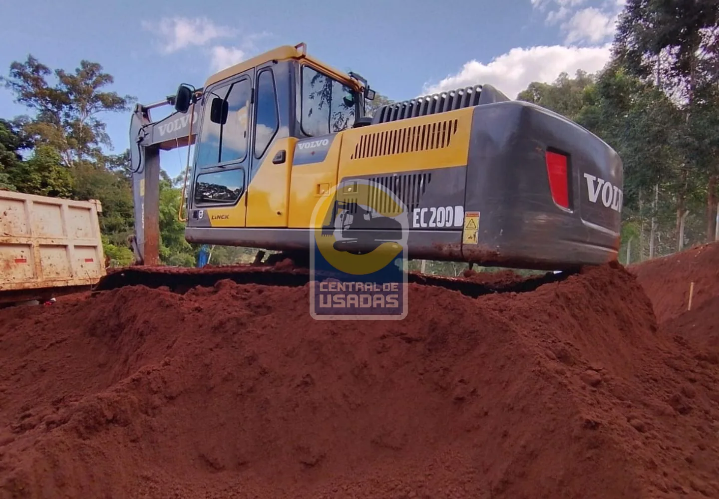 Volvo EC200D