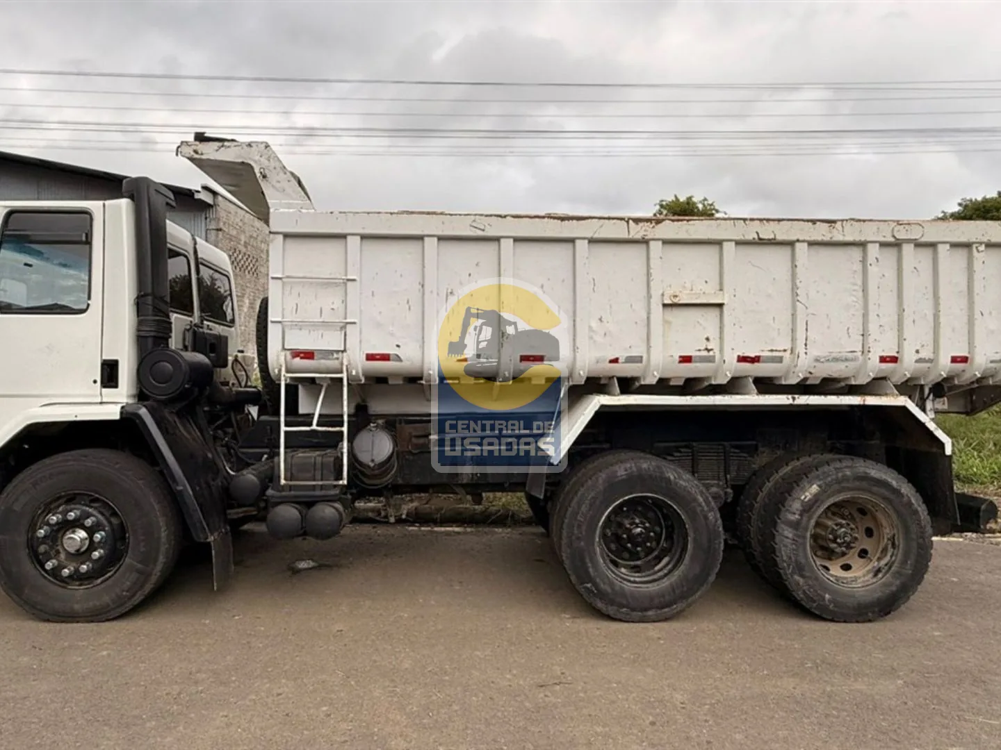 Caminhão Basculante Ford Cargo 2422